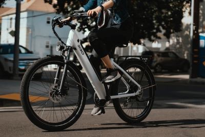 Je vraag het je jezelf vast weleens af; kan mijn elektrische fiets tegen regen?
